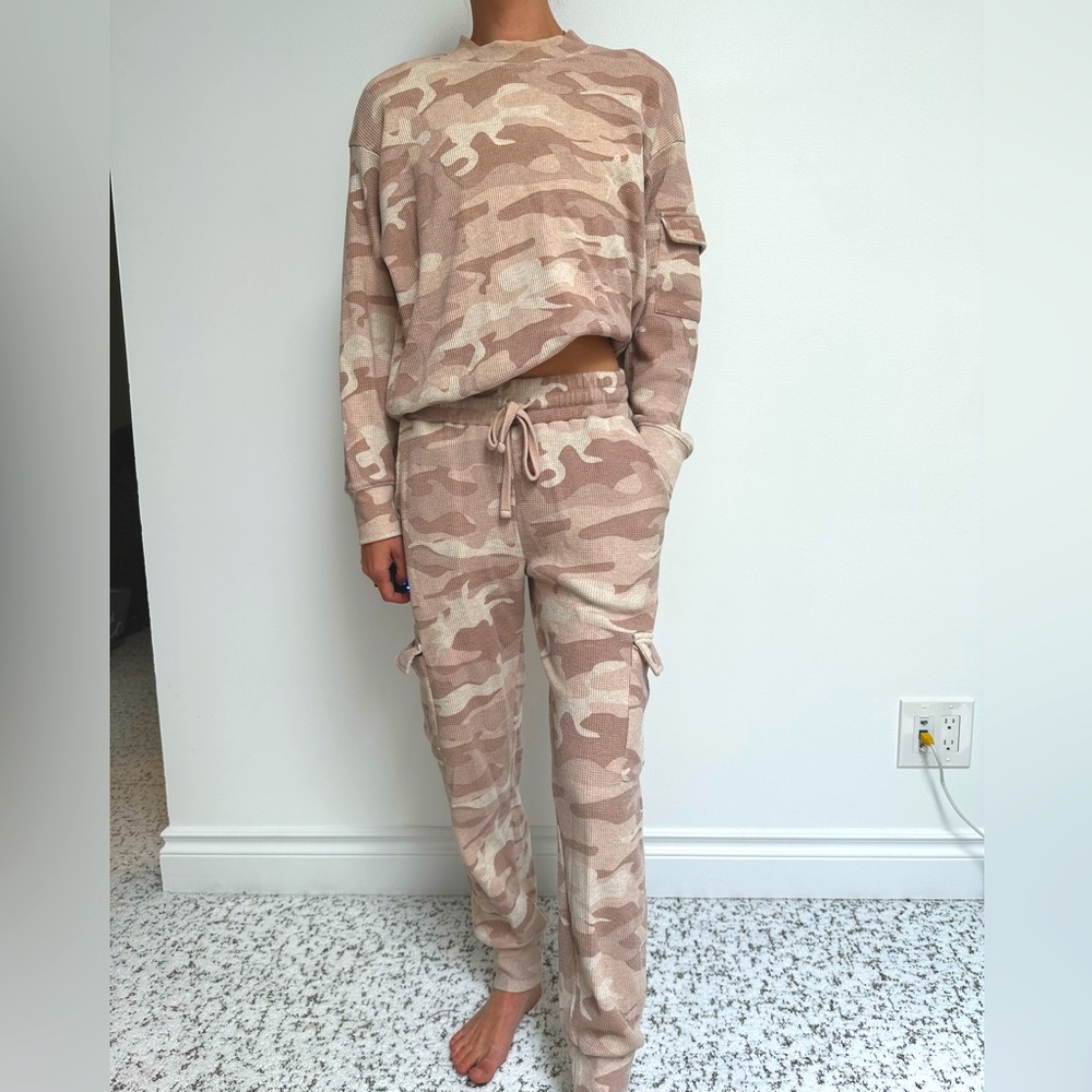 Waffle Knit joggers and crew neck